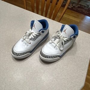 Air Jordan 3’s